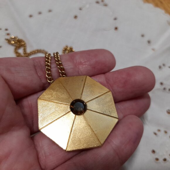 Vintage Avon Art Deco Necklace Pendant Brooch Gold Tone Octagonal Retro Jewelry - Picture 5 of 16